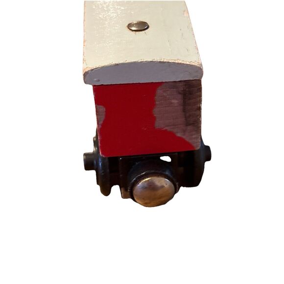 Lot of 3 Melissa and Doug Magnetic Train Engine, Red Cage And Red Car SEE PICS - Picture 13 of 14
